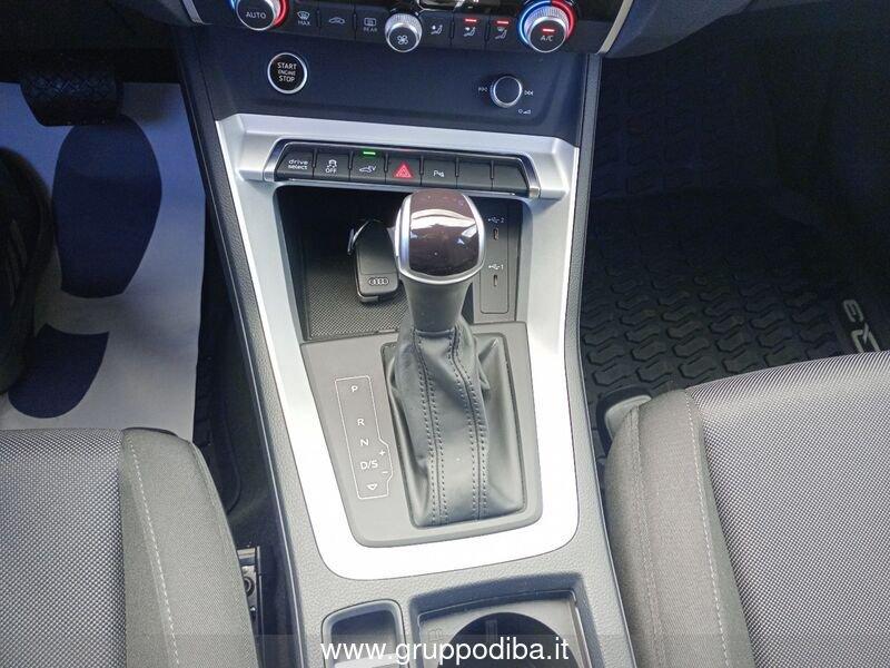 Audi Q3 II 2018 Benzina 45 1.4 tfsi e Business s-tronic