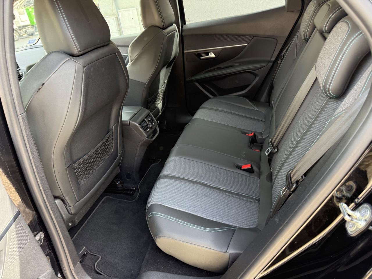 Peugeot 3008 BlueHDi 130 S&S Allure