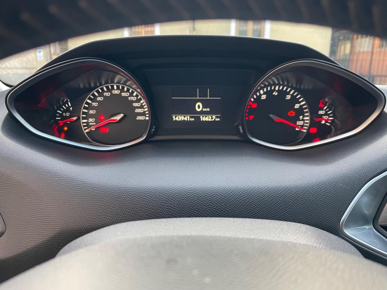 Peugeot 308 PureTech Turbo 130 S&S SW Allure