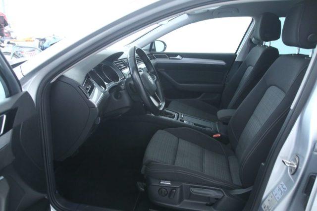 VOLKSWAGEN Passat Variant 2.0 TDI SCR EVO DSG Business Vetri Oscurati