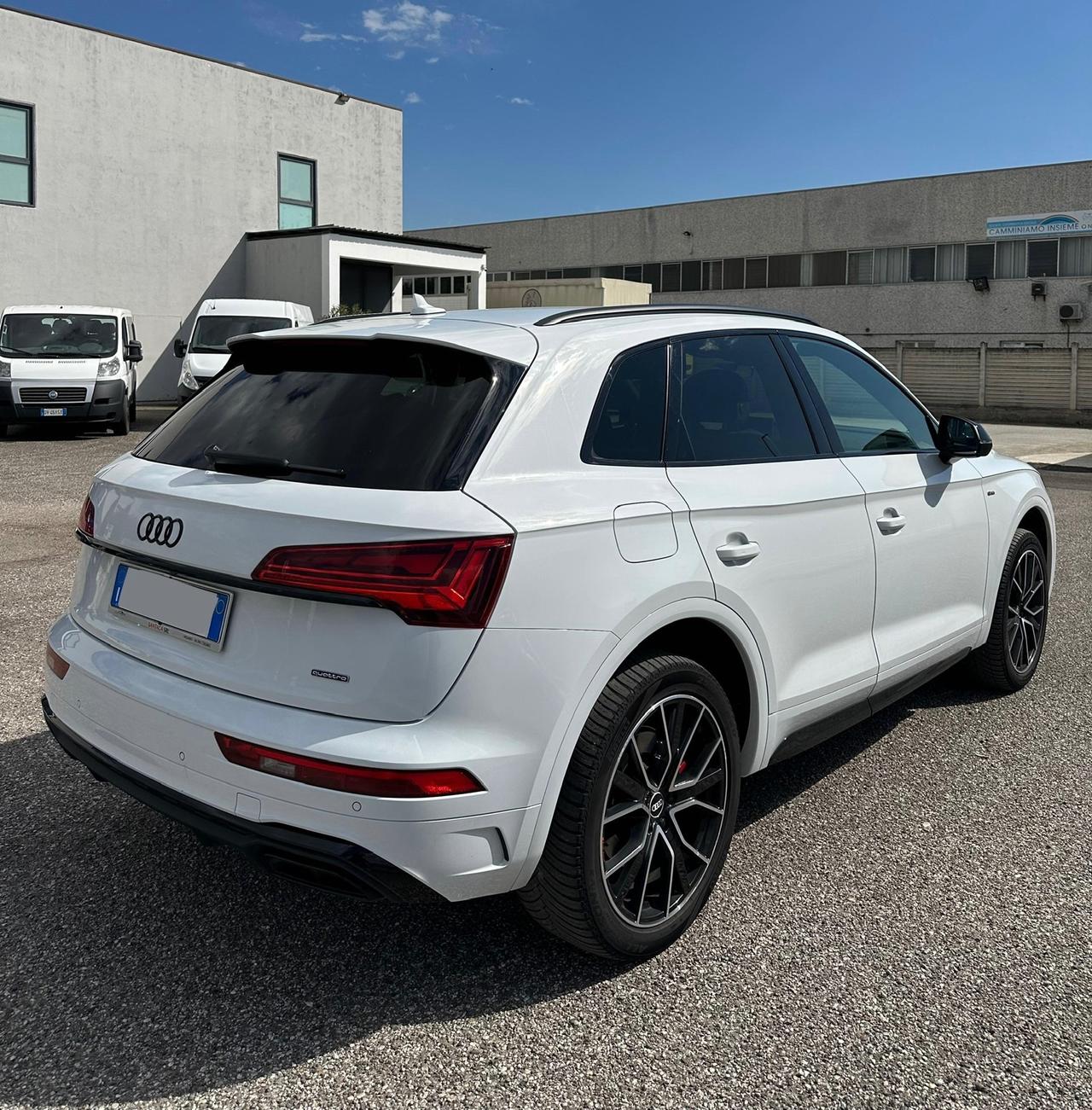 Audi Q5 30 TDI S tronic line plus
