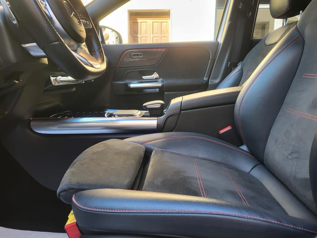 Mercedes Gla 200 d Automatic Premium+Fari Multibeam+Luci Ambiente..