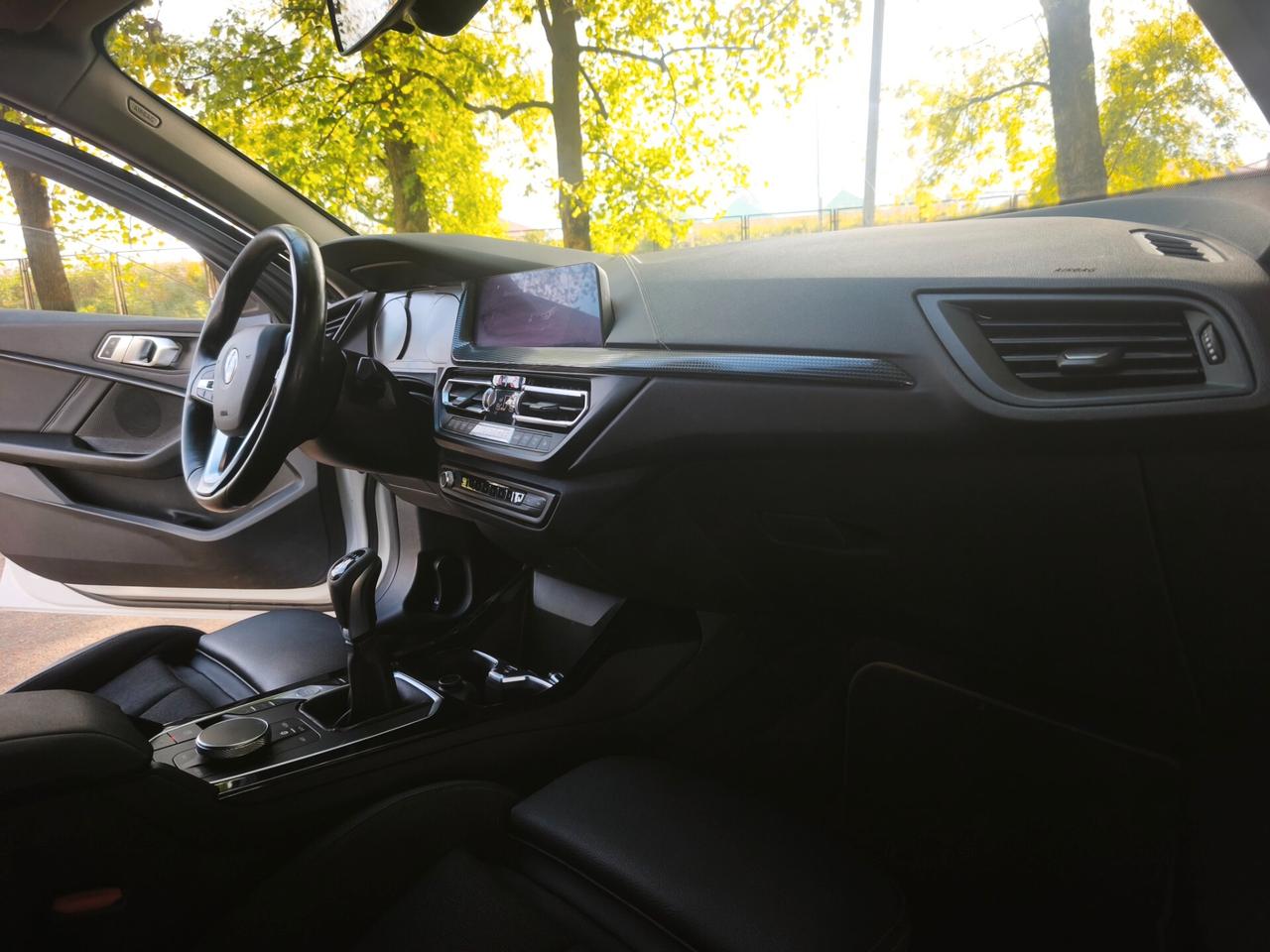 Bmw serie 1 116d 5p. Msport