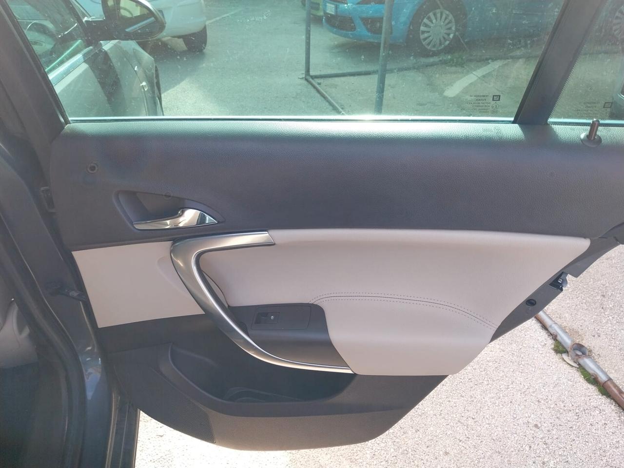 Opel Insignia 2.0 CDTI Sports Tourer Cosmo