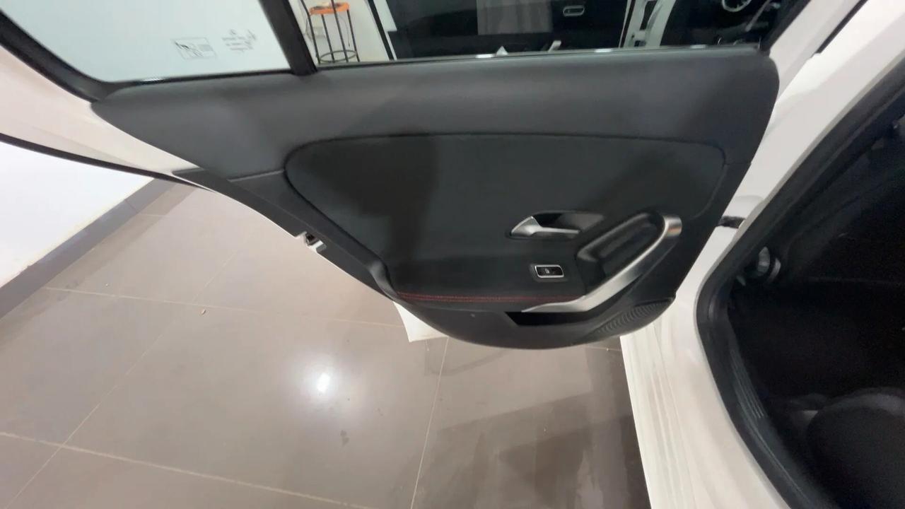 Mercedes-benz A 180 Automatic AMG Line Premium