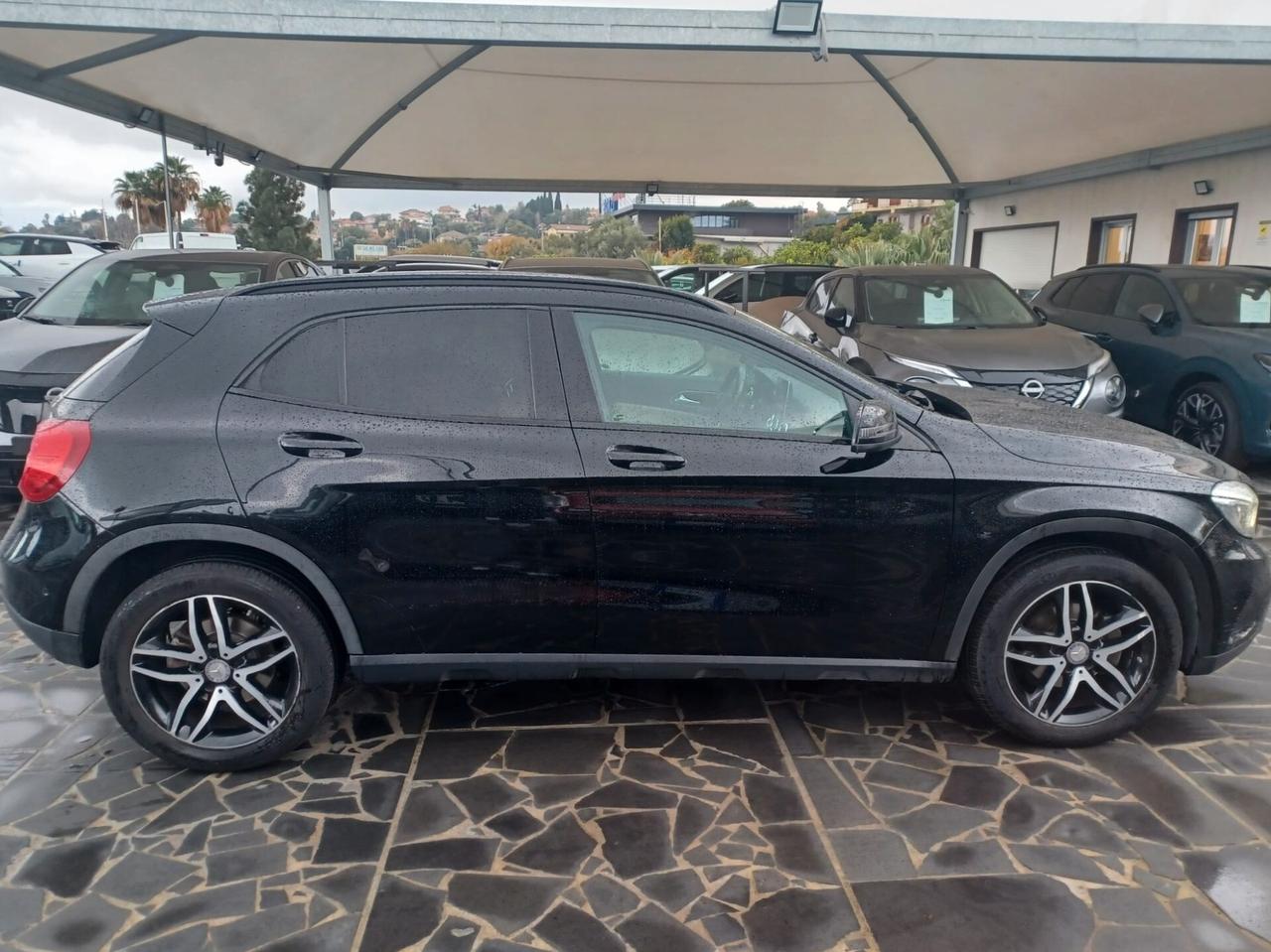 Mercedes-benz GLA 200 d Automatic Premium