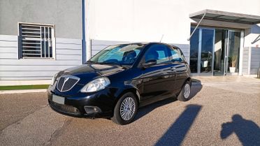 Lancia Ypsilon 1.3 MJT 75 CV Argento