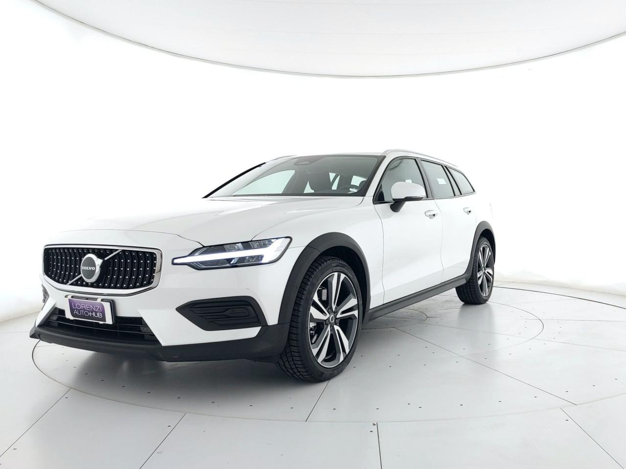 VOLVO V60 Cross Country 2.0 b4 Core awd auto CAMERA+FULL LED