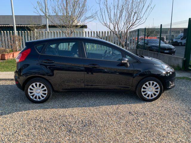 FORD Fiesta 1.4 5 porte Bz.- GPL Black & White Edition