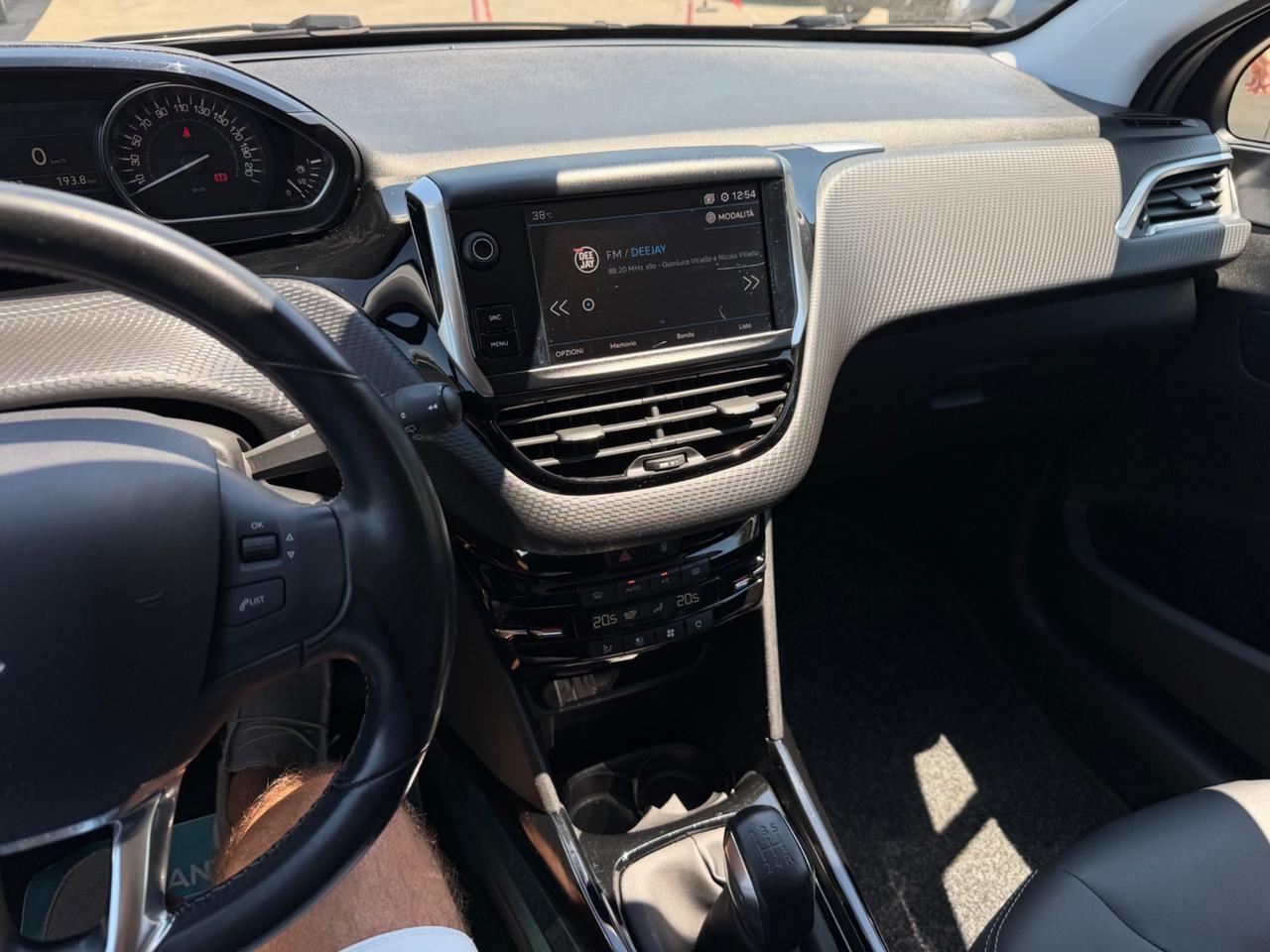 Peugeot 2008 BlueHDi 100 S&S Black Matt/48.000KM