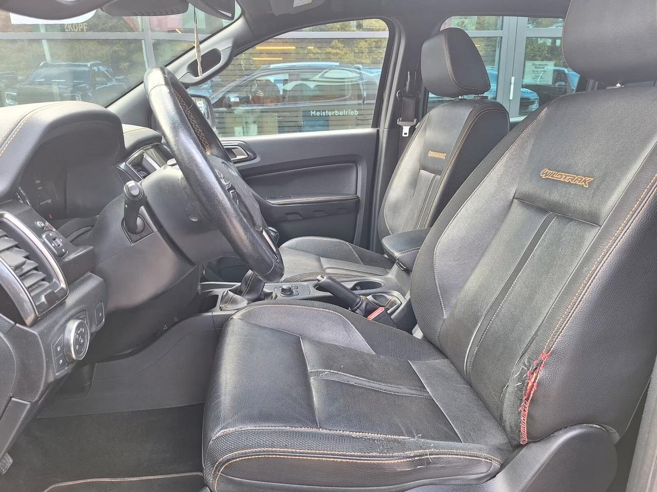 Ford Ranger Wildtrak 213CV 2.0 TDCi DC 6 MARCE MANUALE