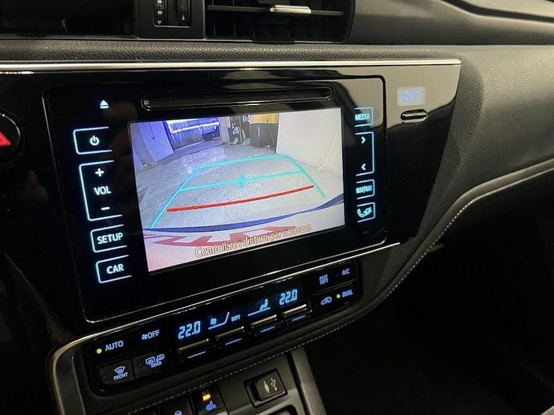 Toyota Auris Hybrid Active +