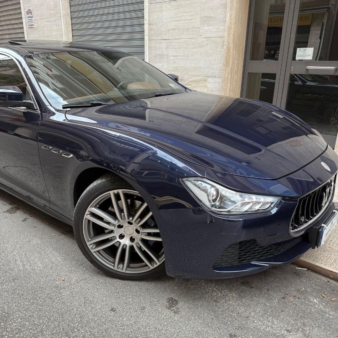 Maserati Ghibli V6 Diesel 275 CV Gransport **FULL**