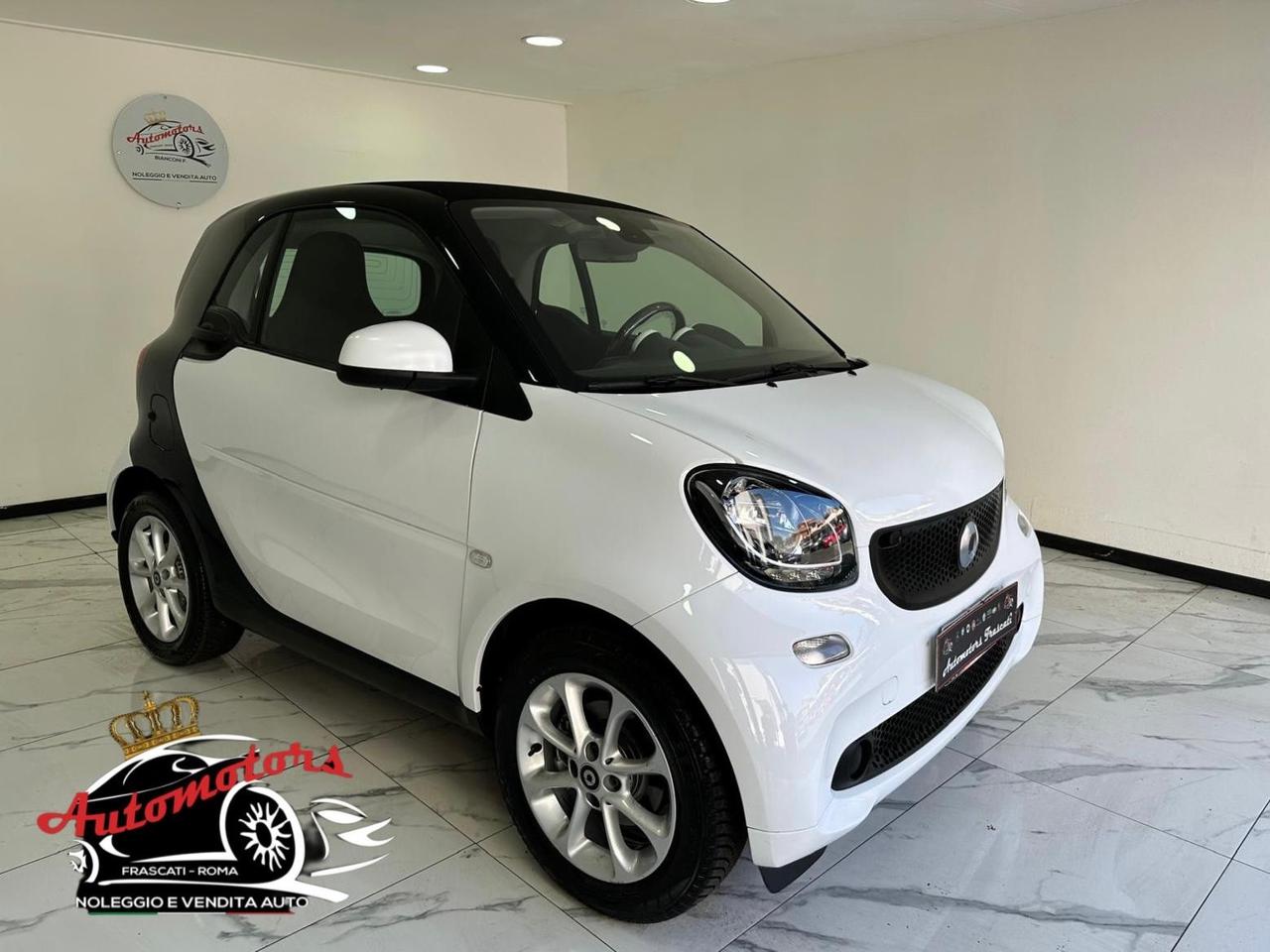 Smart ForTwo 70 1.0-AUTOM-NO VIMCOLO FINANZIAMENTO-2017