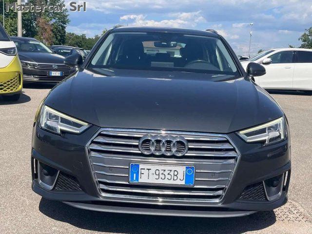 AUDI A4 Avant 2.0 tdi S line edition 190cv - targa FT933BJ