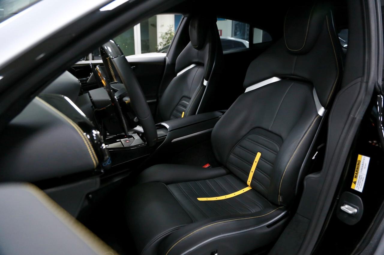 Ferrari Purosangue_ufficiale Italia_full carbon_iva deducibile