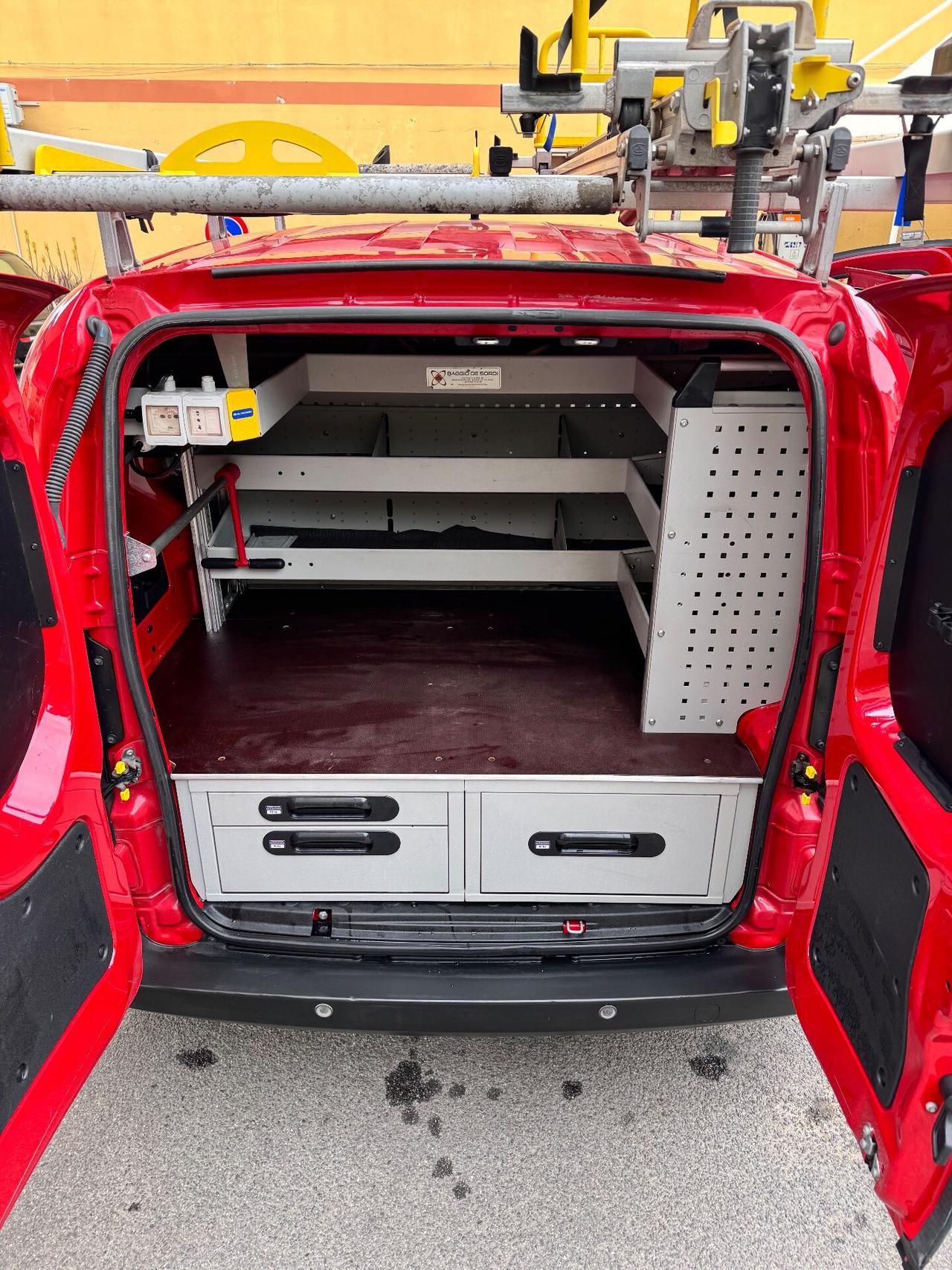 Fiat Fiorino 1.3 MJT 95CV OFF. MOBILE IVA COMPRESA