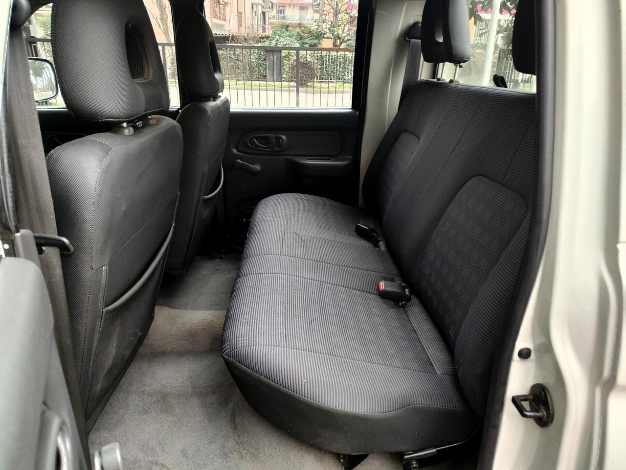 Mitsubishi L200 2.5 TDI 4WD Double Cab