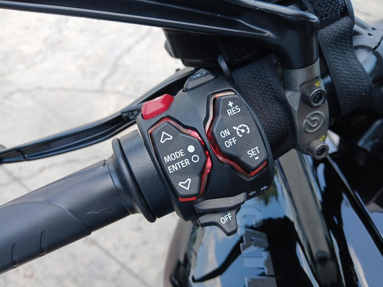 Ducati Diavel V4