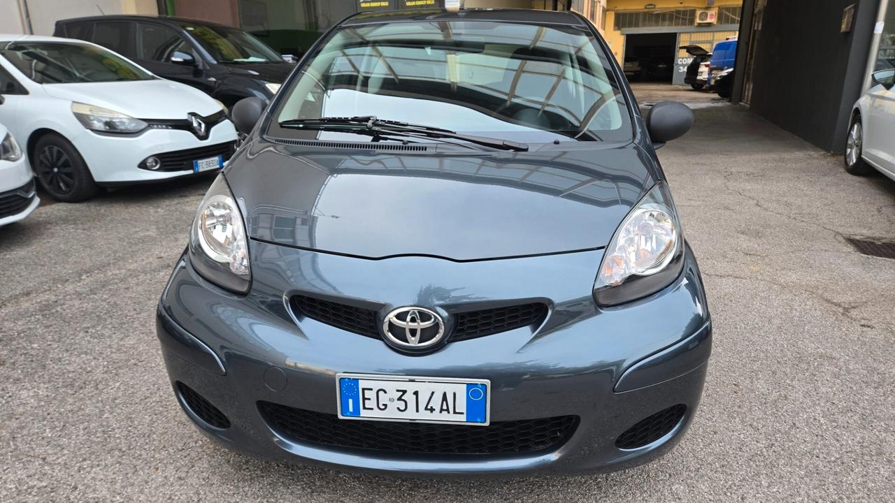 Toyota Aygo 1.0 12V VVT-i 3 porte Now Connect