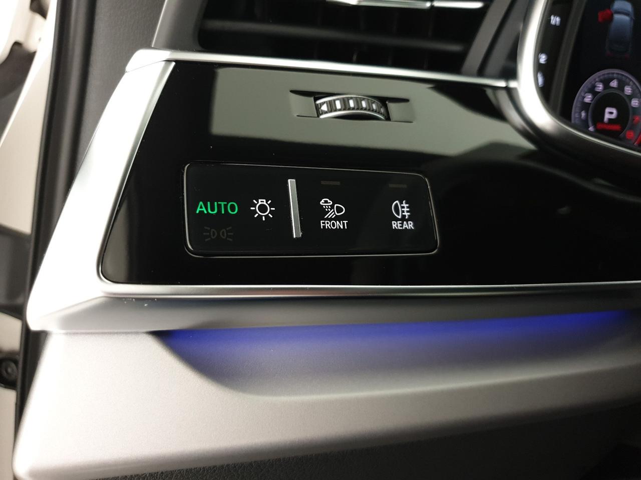 55TFSIe 381CV quattro tiptronic Sport