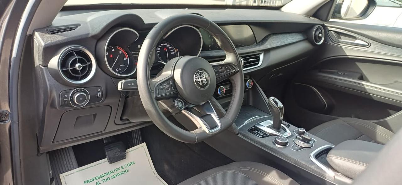 Alfa Romeo Stelvio 2.2 Turbodiesel 160 CV AT8 RWD Business