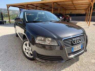 Audi A3 1.6 TDI 105 CV CR Ambition