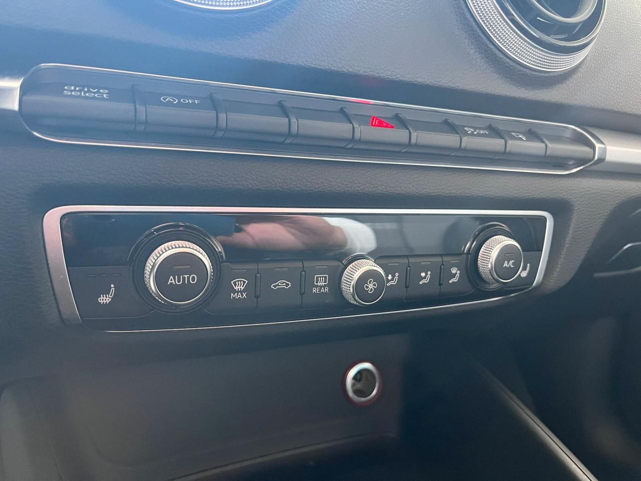 Audi A3 SPB 1.6 TDI clean diesel Ambition