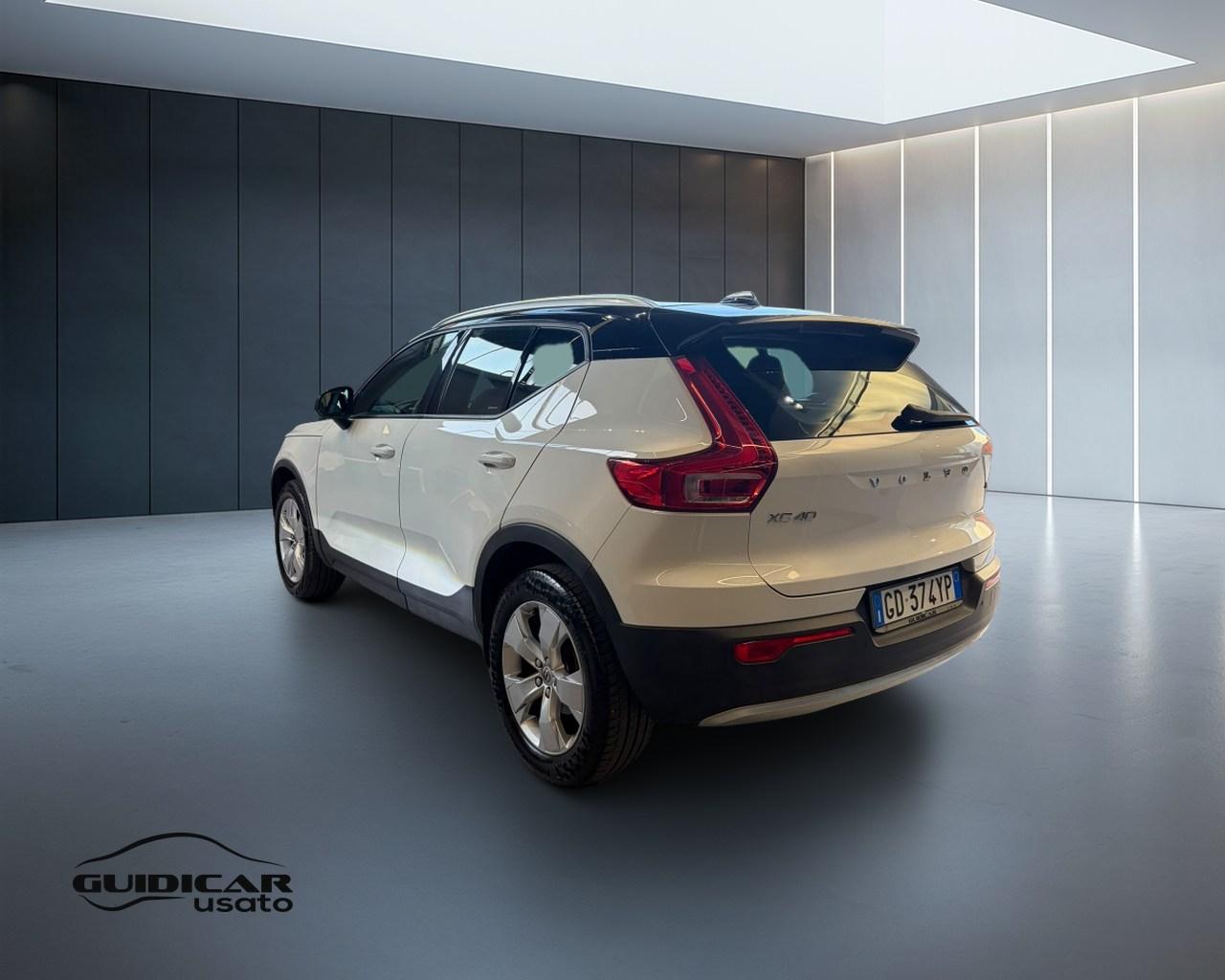 VOLVO XC40 - XC40 1.5 t2 Momentum Pro auto my21