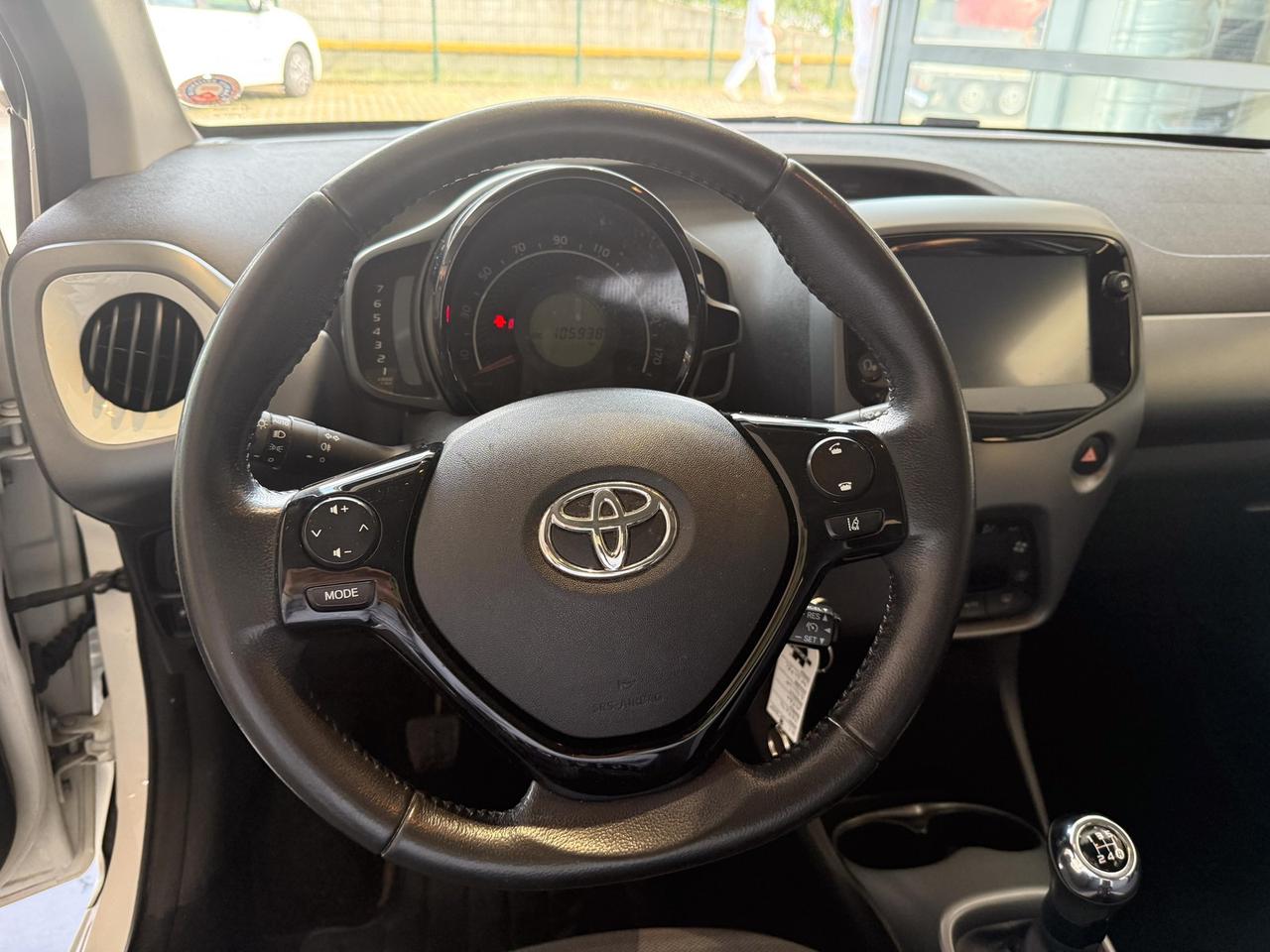 Toyota Aygo 5p 1.0 x-cool 72cv
