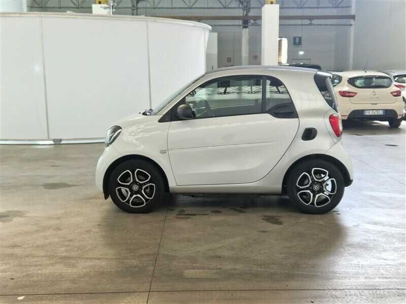 SMART FORTWO EQ 60kW youngster Autom.