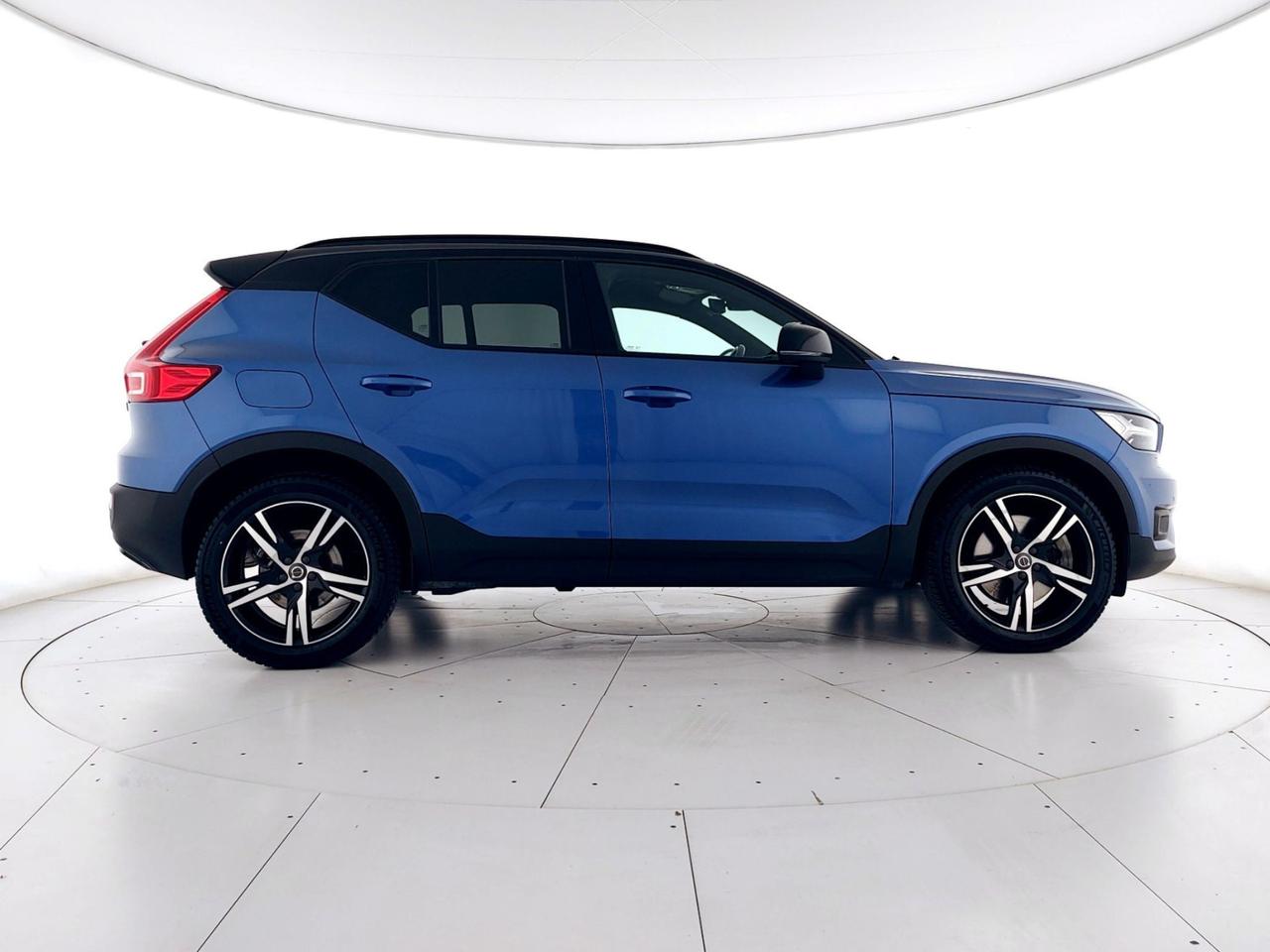 VOLVO XC40 1.5 t4 phev R-design auto my21 NEOPATENTATI+CAMERA
