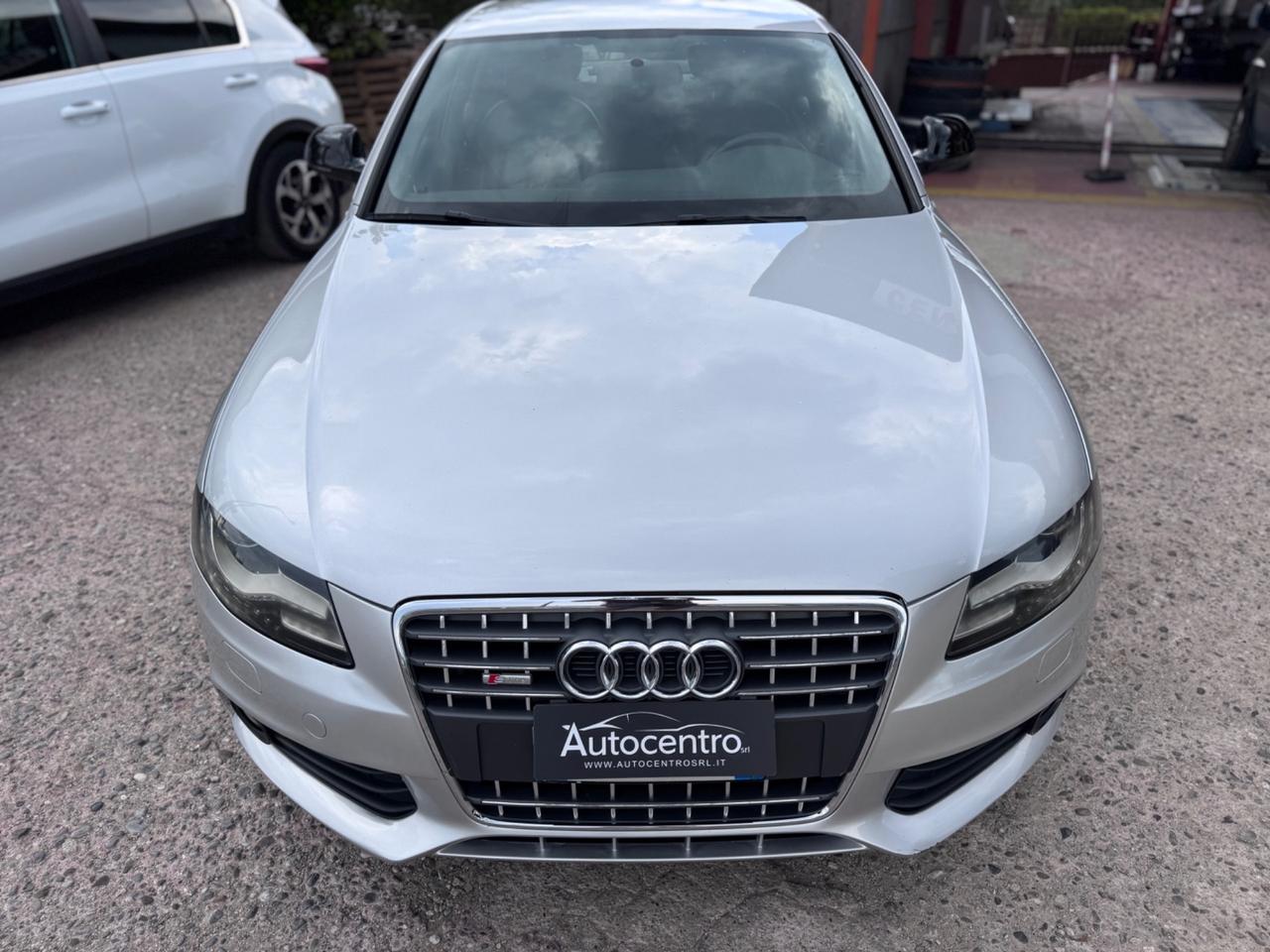 Audi A4 2.0 TDI 143CV S LINE