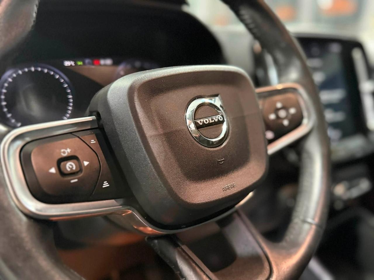 Volvo XC40 2.0 D3 150cv Geartronic Momentum 2018 AWD