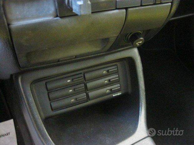 Volkswagen golf cabrio 3 serie colour concept BENZINA