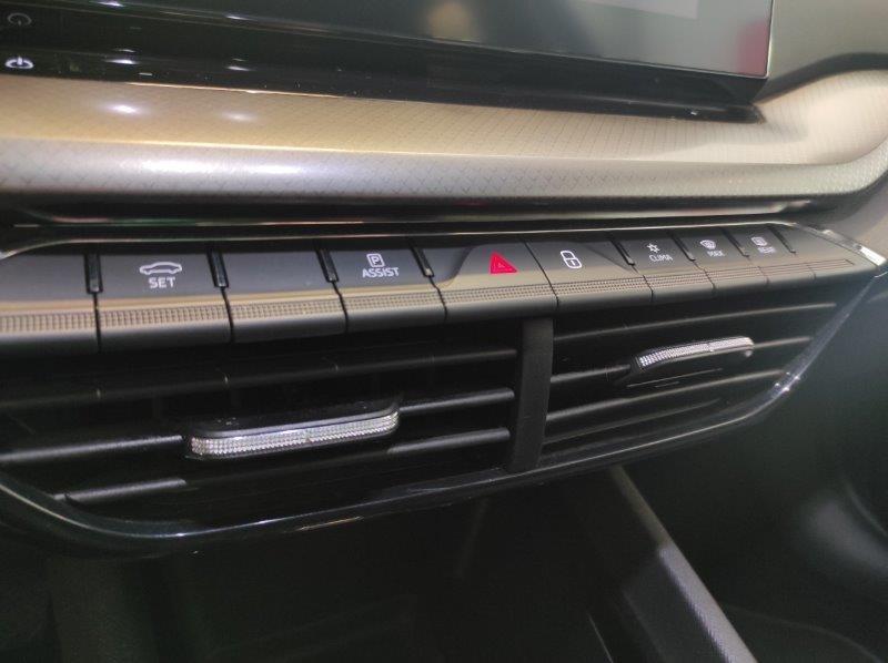 SKODA Octavia 4ª serie - Octavia 2.0 TDI EVO SCR DSG Wagon Executive