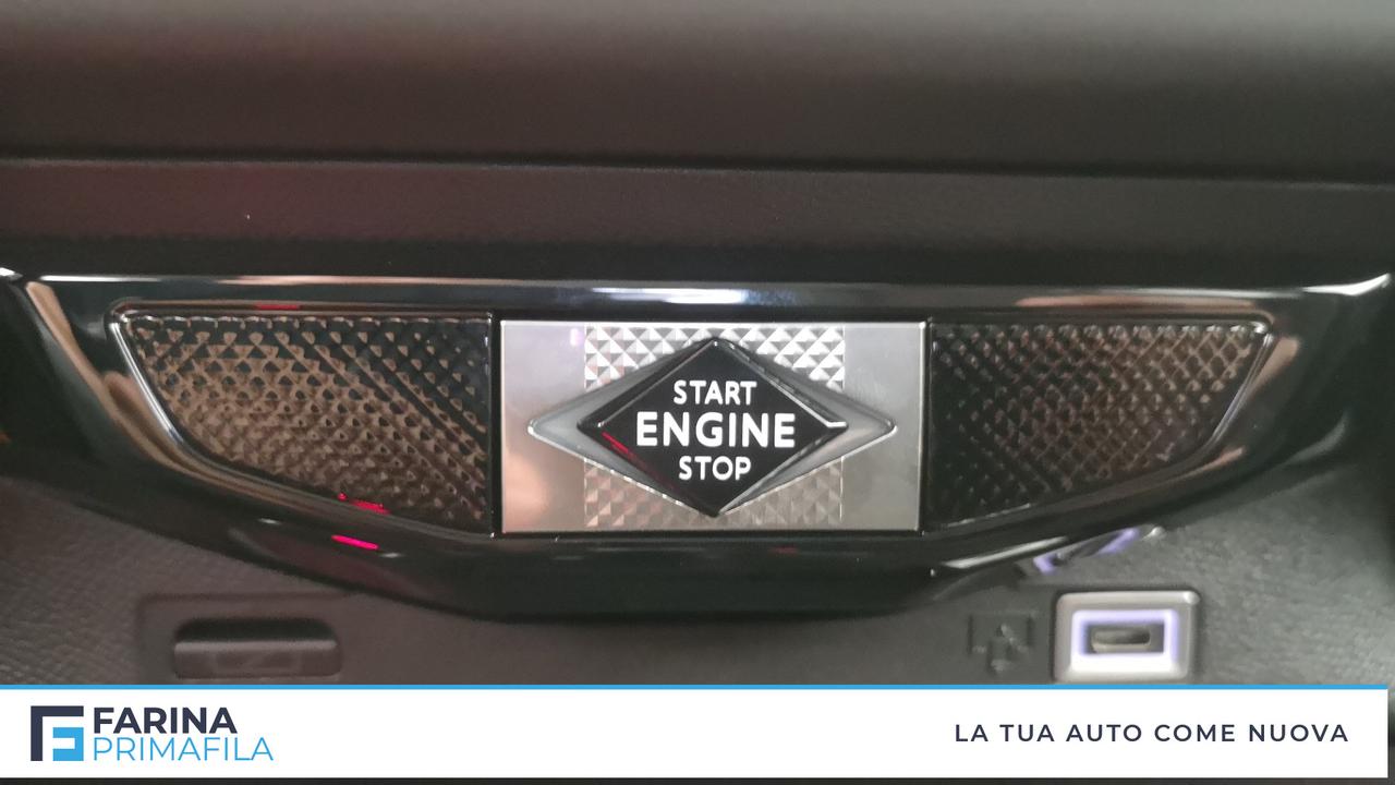 DS DS3 1.2 hybrid Performance Line 136cv auto