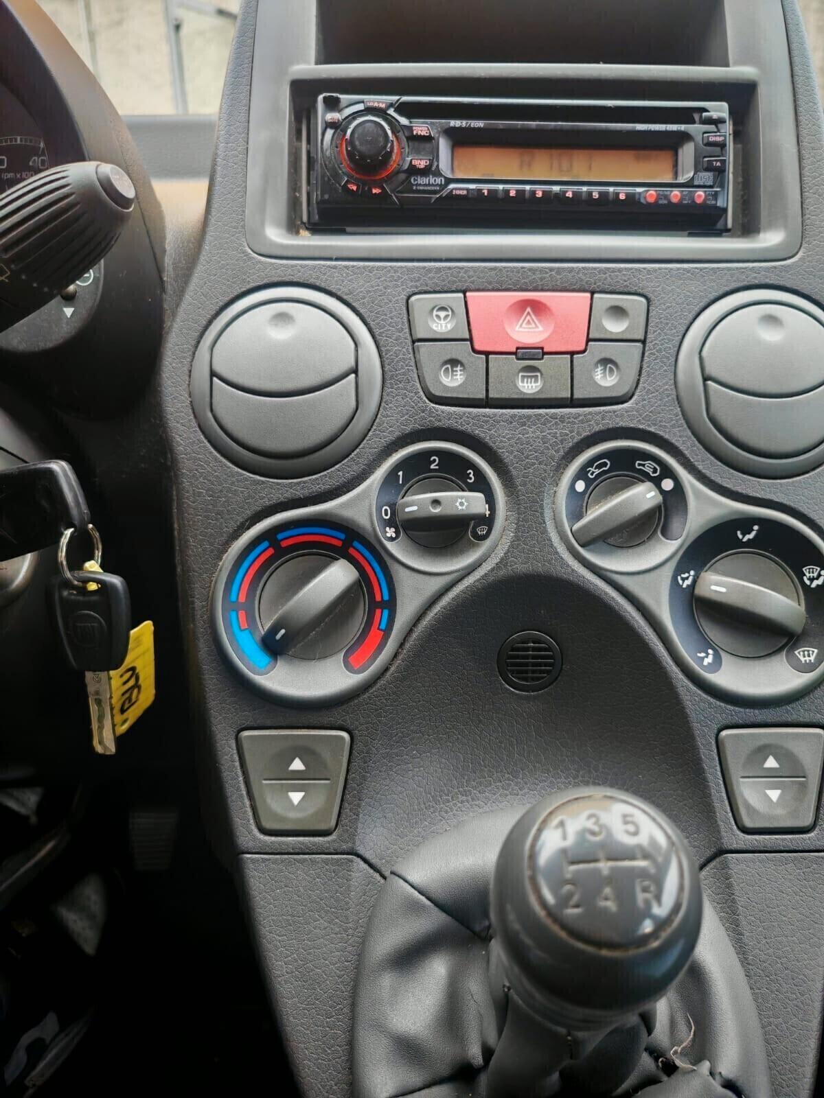 Fiat Panda 1.2 Emotion servosterzo e clima