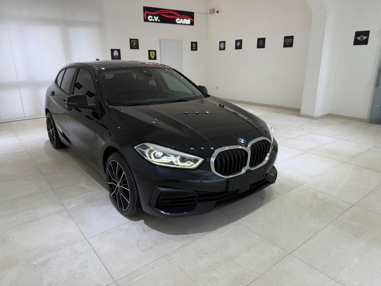 Bmw 116 116d SPORT 5p. TOTAL BLACK FARI E STOP FULL LED