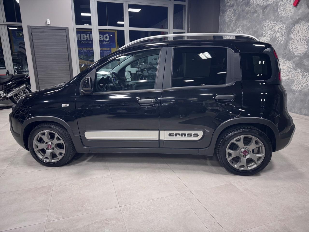 FIAT PANDA CROSS 1.2 GPL CASA MADRE