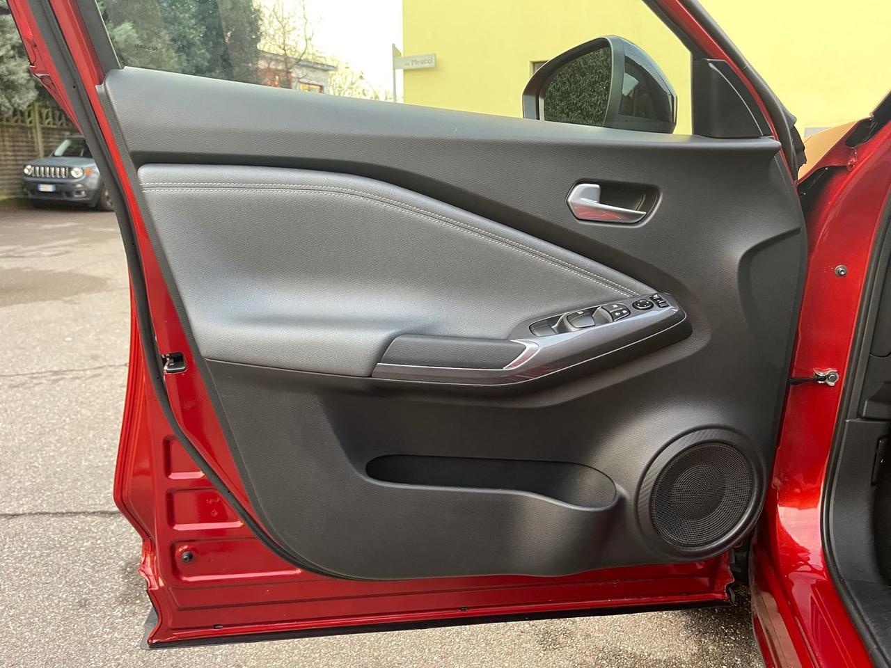 Nissan Juke N-Connecta 1.0 DIG-T 114 #7940