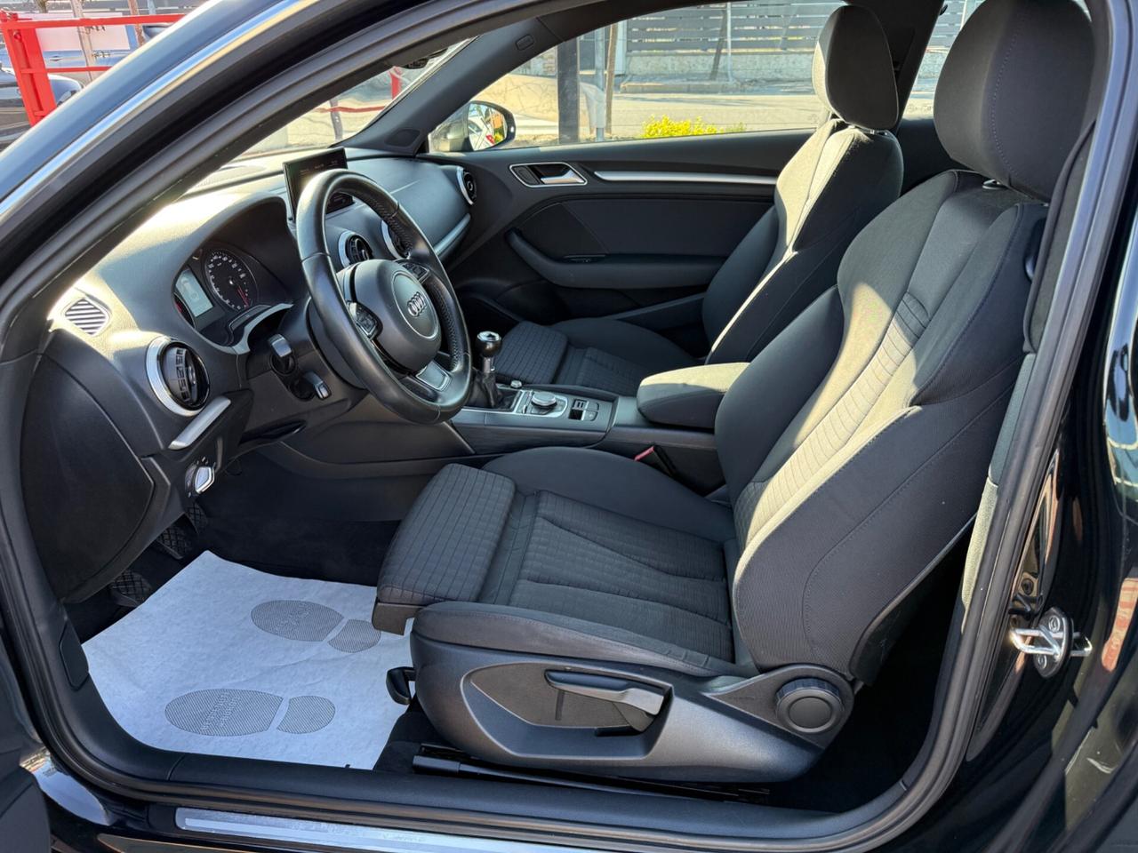 Audi A3 1.6 TDI Design 3 PORTE EURO6