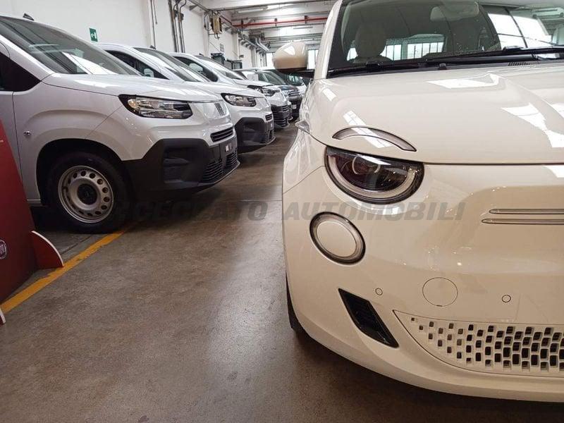 FIAT 500 500e Hatchback My25 500e - LaPrima 320 Berlina