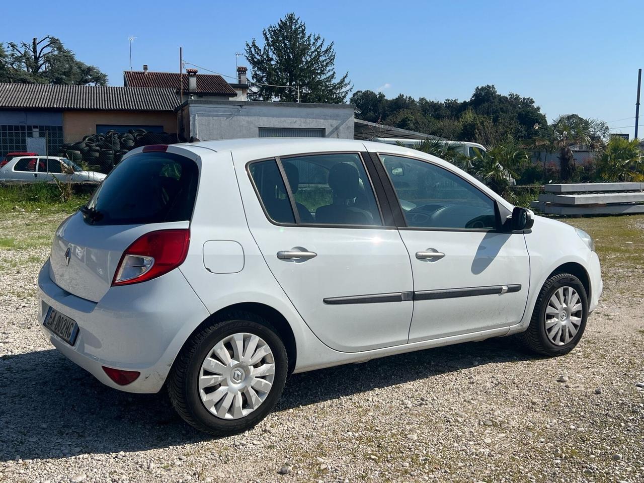 Renault Clio 1.2 16V 5 porte GPL Dynamique