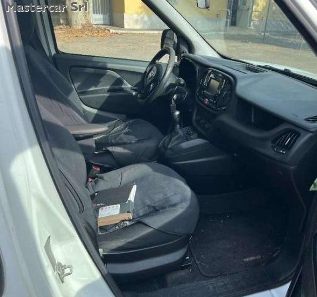 FIAT Doblo combi N1 1.3 mjt 95cv CH1 Easy S&S - FZ879DX
