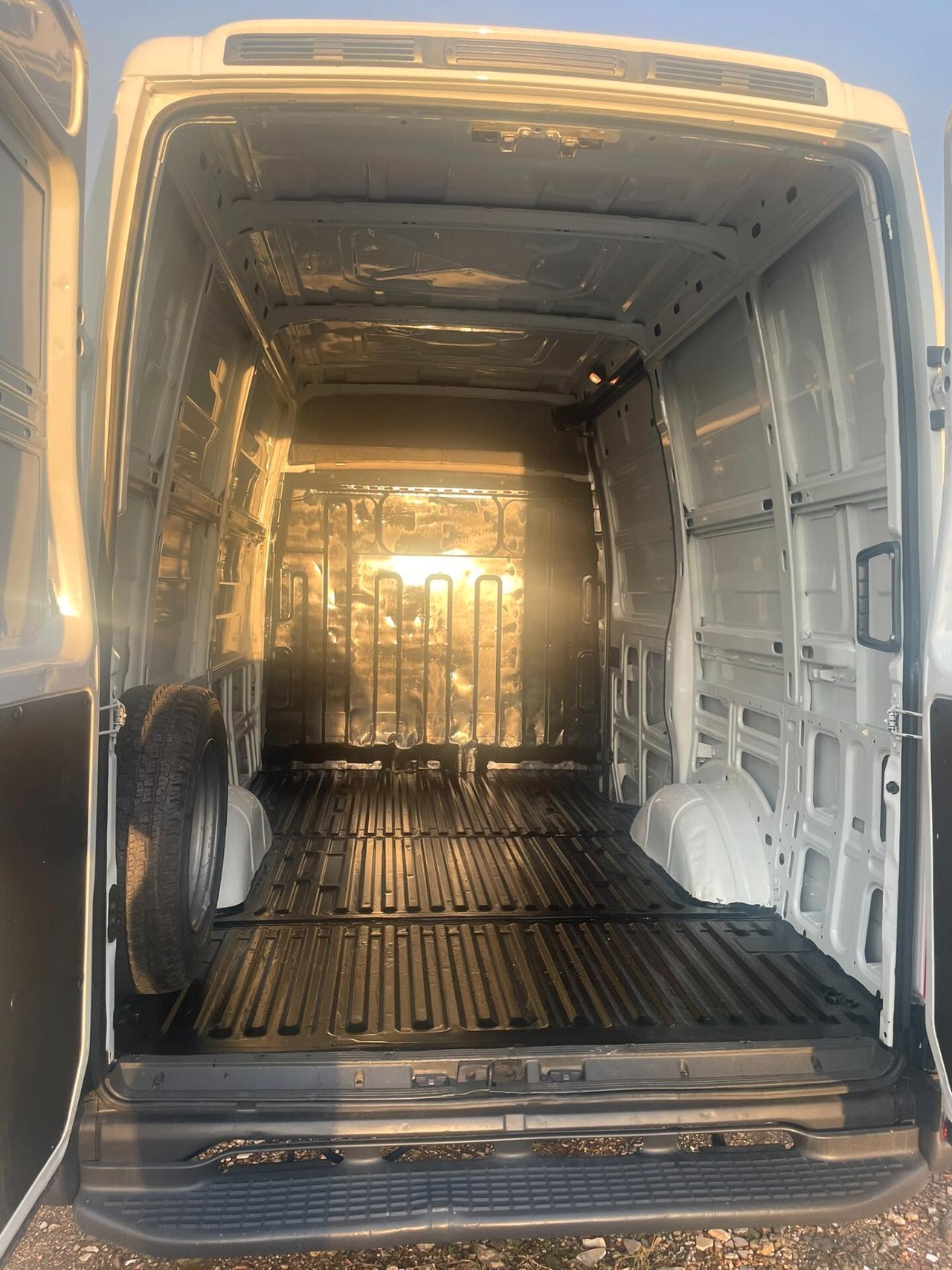 IVECO DAILY 35SE4 FURGONE FURGONATO BIANCO