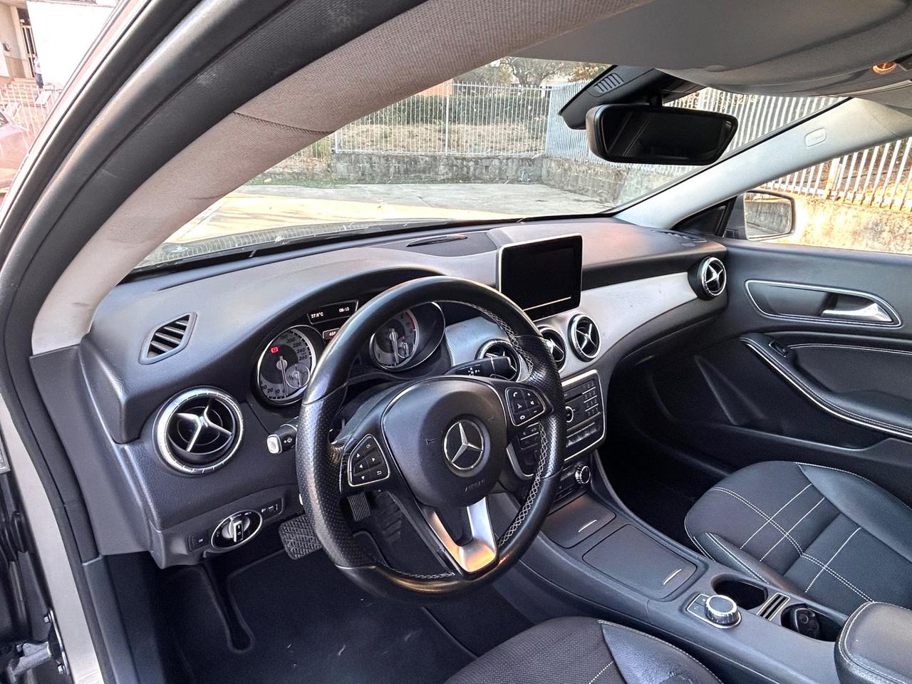 Mercedes-benz CLA 220 d S.W. Automatic Sport