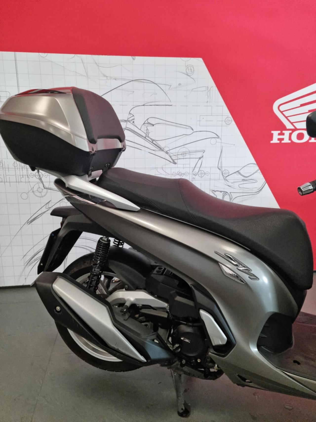 Honda SH 350 - 16.226 km - 2021