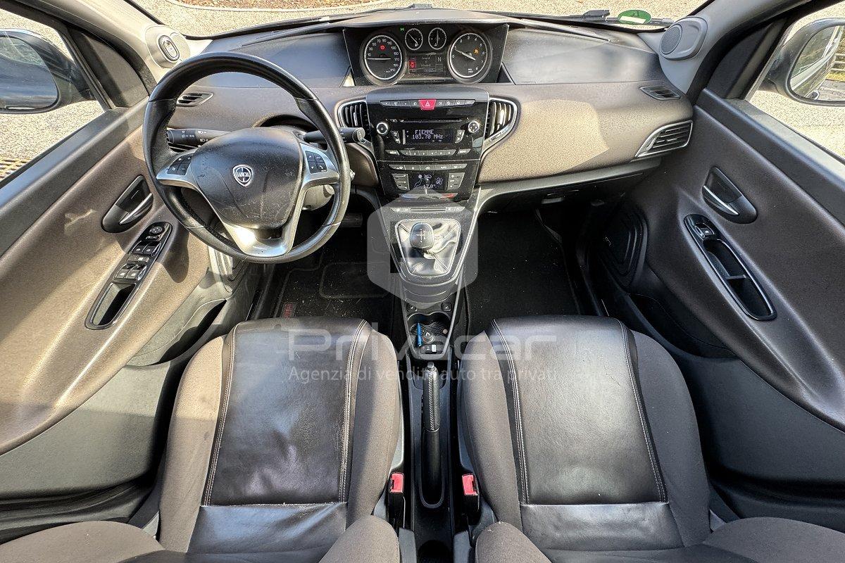 LANCIA Ypsilon 0.9 TwinAir 85 CV 5 porte S&S DFN Gold