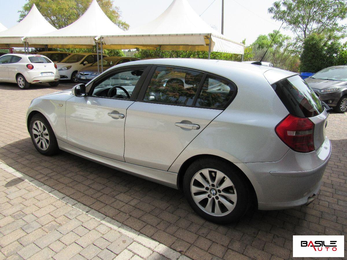 BMW - Serie 1 - 120d 5 porte Futura DPF